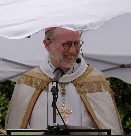 Le bonheur de cette journée se lisait sur le visage de notre évêque.
